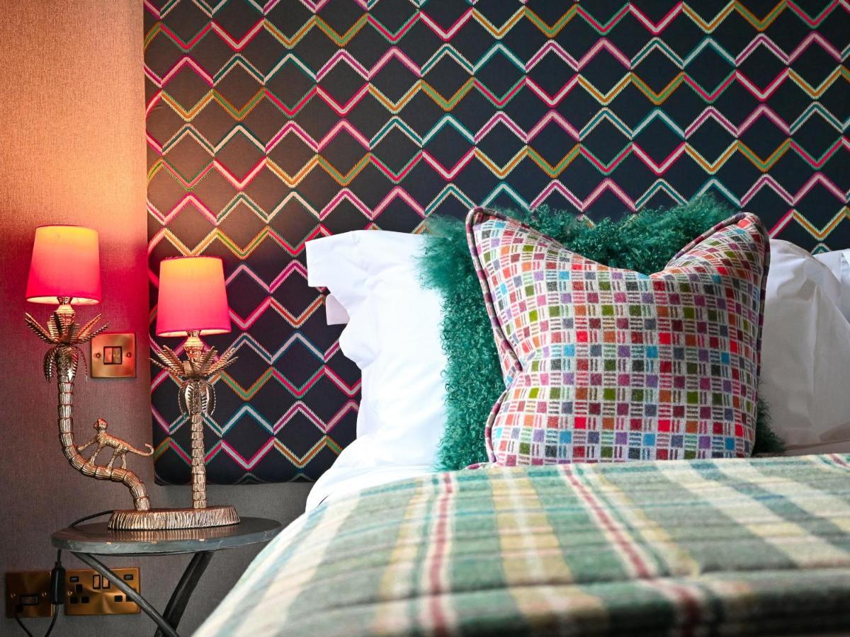The Meadowpark Bar, Kitchen & Rooms Стерлинг Экстерьер фото